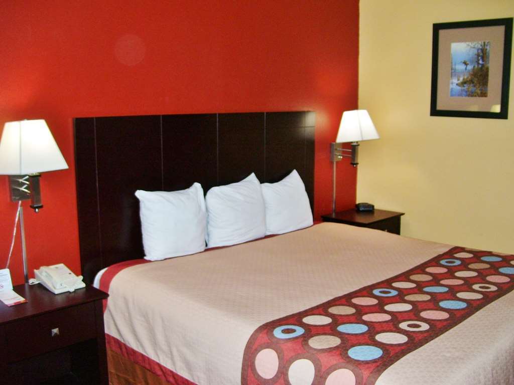 Fairbridge Inn Express Stuttgart Room photo
