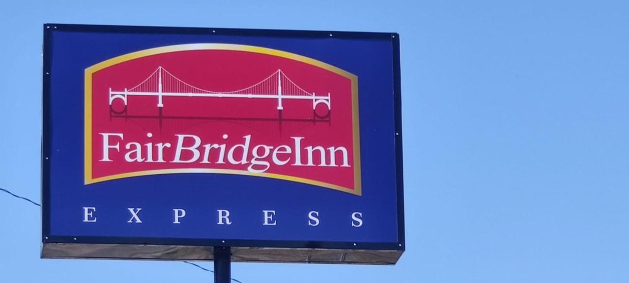 Fairbridge Inn Express Stuttgart Exterior photo